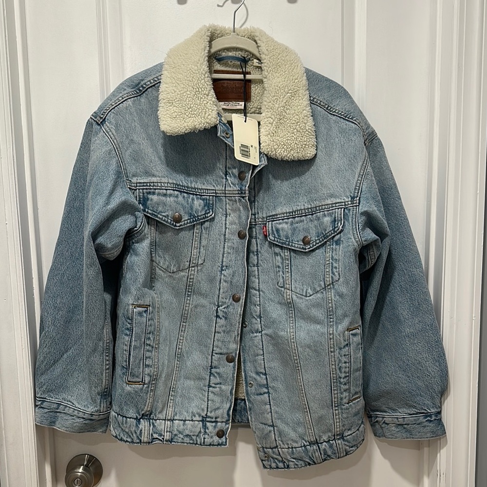 NWT Levi's Blue Denim Jacket with Sherpa Collar